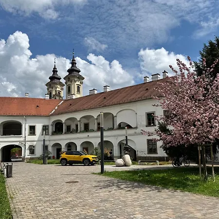 Forst Apartment